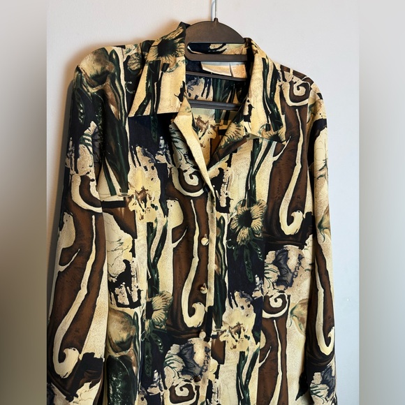 Christie & Jill Vintage button up - Picture 2 of 3